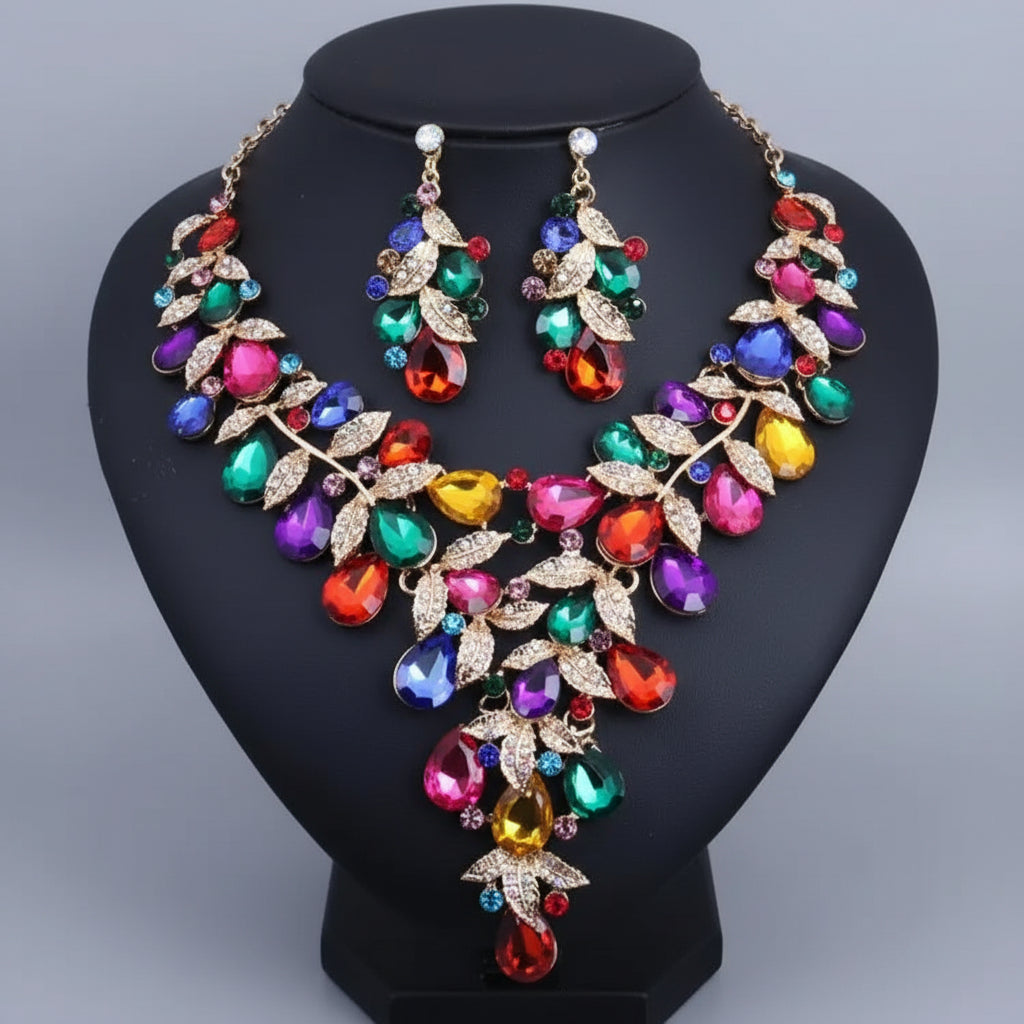 Éclat Royal -Collection Parure Collier & Boucles d'oreilles en Cristal